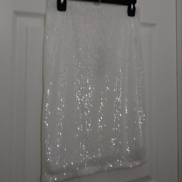 Cable & Gauge Skirts Cable And Gauge Sequined White Skirt Xs Poshmark